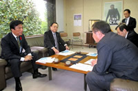 佐賀空港へのオスプレイ等の配備計画に関する左藤防衛副大臣との面談